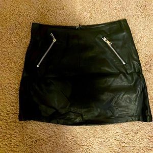 Faux leather mini skirt